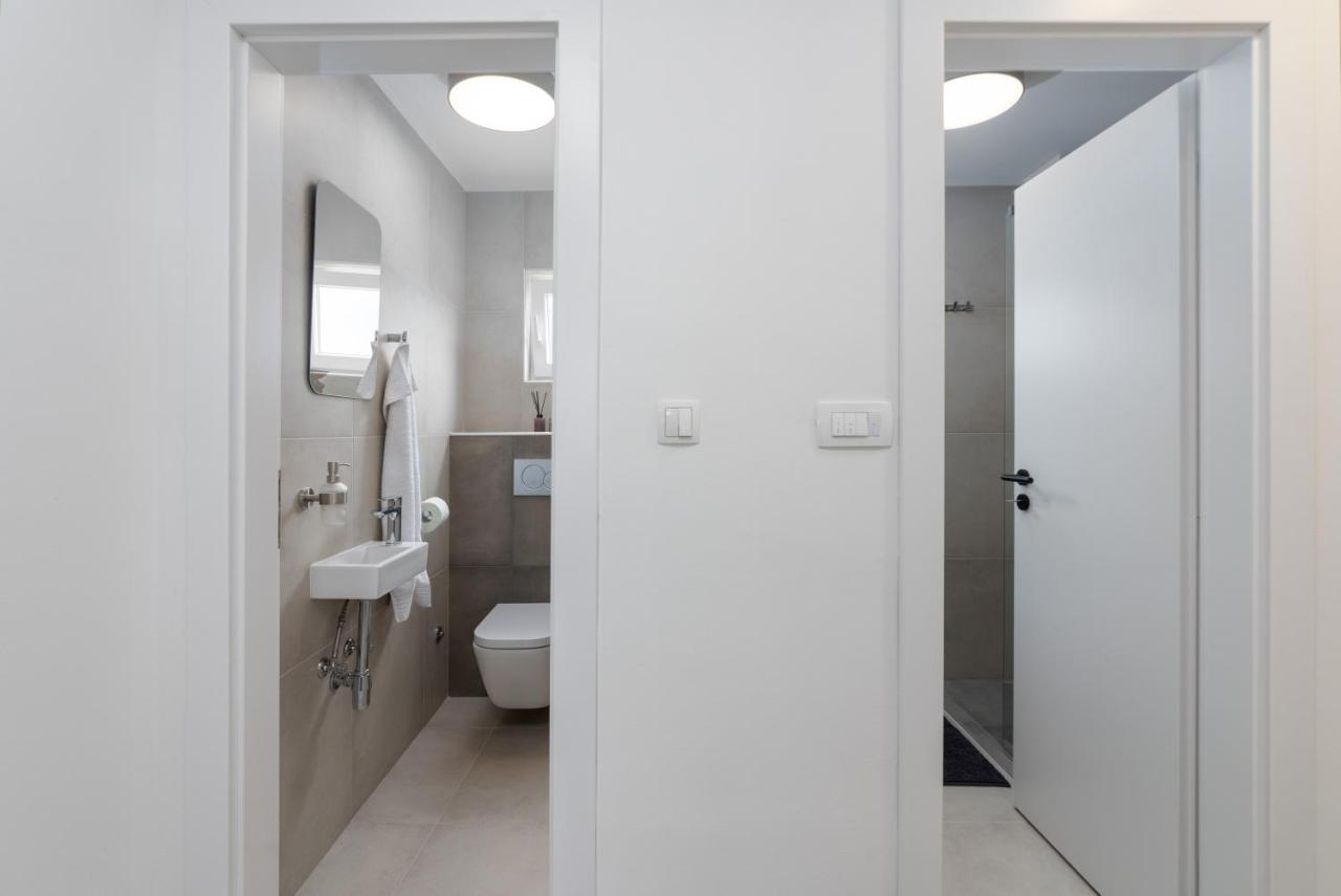 Ampelea Apartment Rovinj Exterior photo